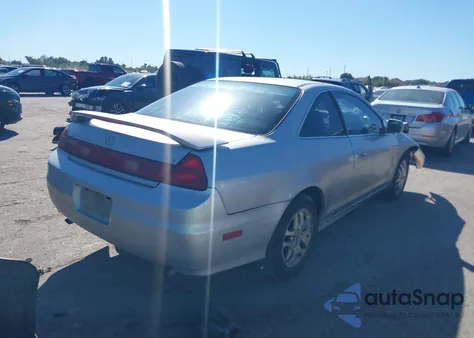 2002 Honda Accord 3.0 Ex z USA, uszkodzony, nr VIN 1HGCG22502A008630